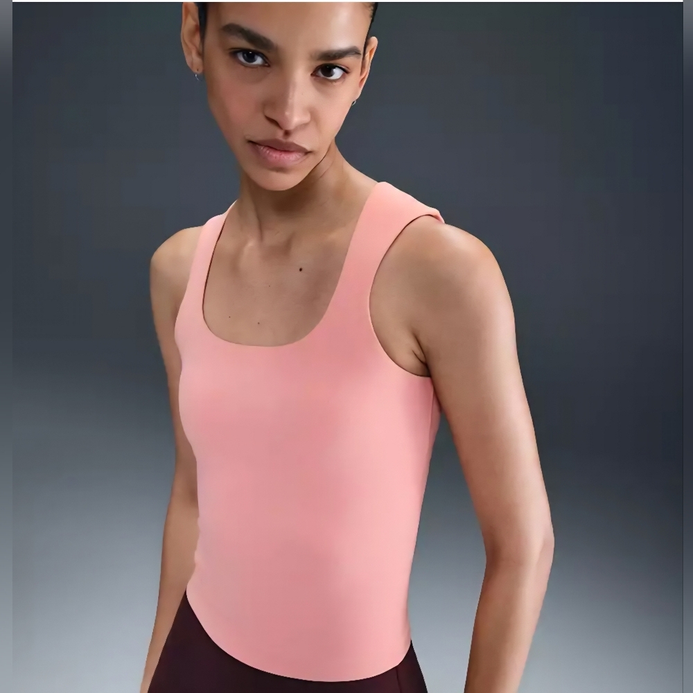 Nike Zenvy Tight Fit InfinaSoft Dri-Fit Tank Top In Rust Pink, NWT